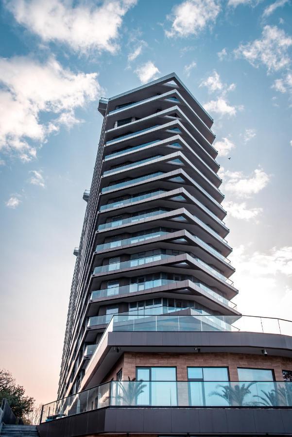 Apart Hotel Greenwood Near Sea Odesa Exterior photo