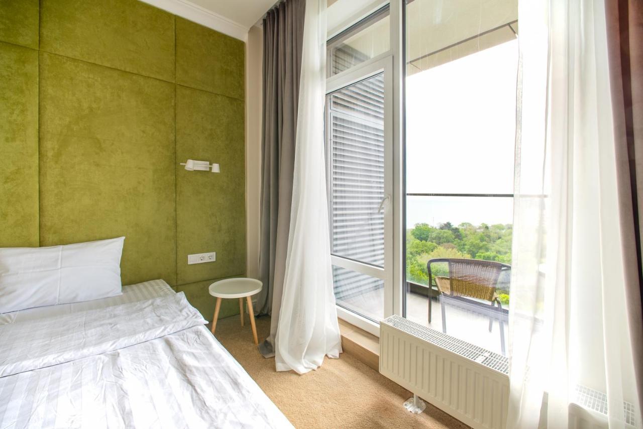 Apart Hotel Greenwood Near Sea Odesa Exterior photo